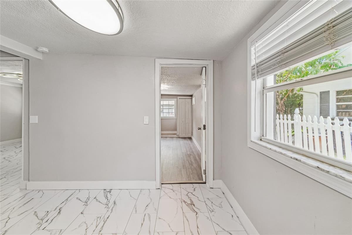 1614 MAPLE AVENUE — photo 36 of 66