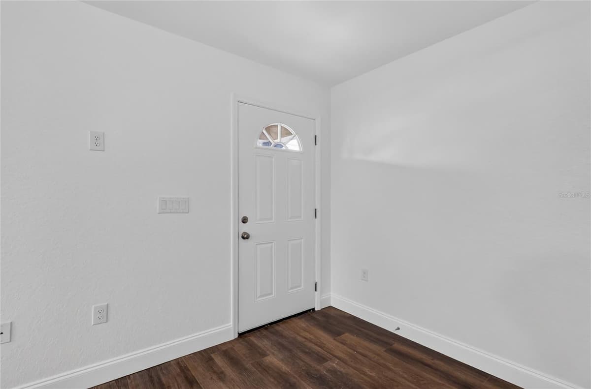 728 HENRY ST — photo 30 of 40