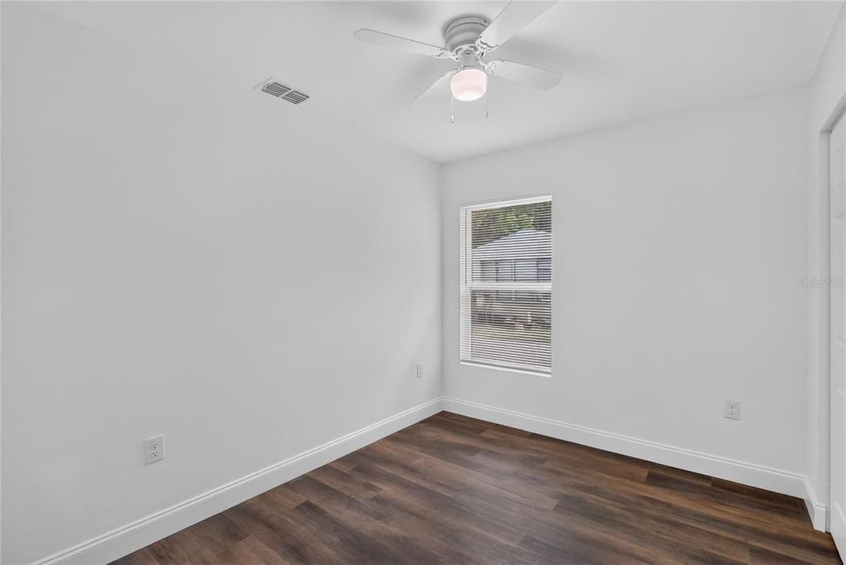728 HENRY ST — photo 22 of 40