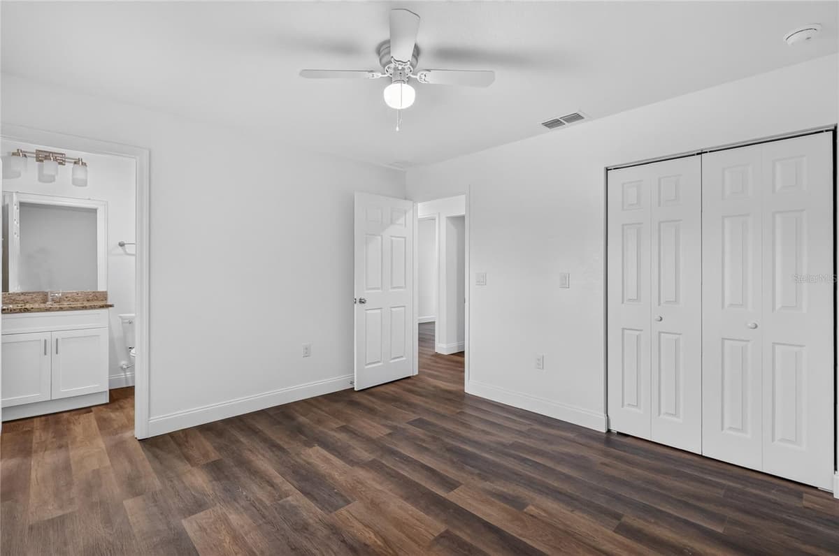 728 HENRY ST — photo 26 of 40