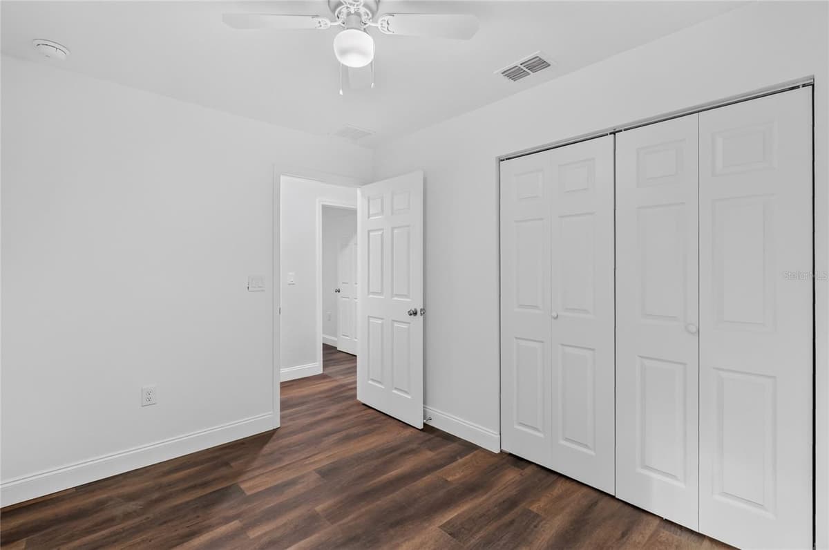 728 HENRY ST — photo 29 of 40