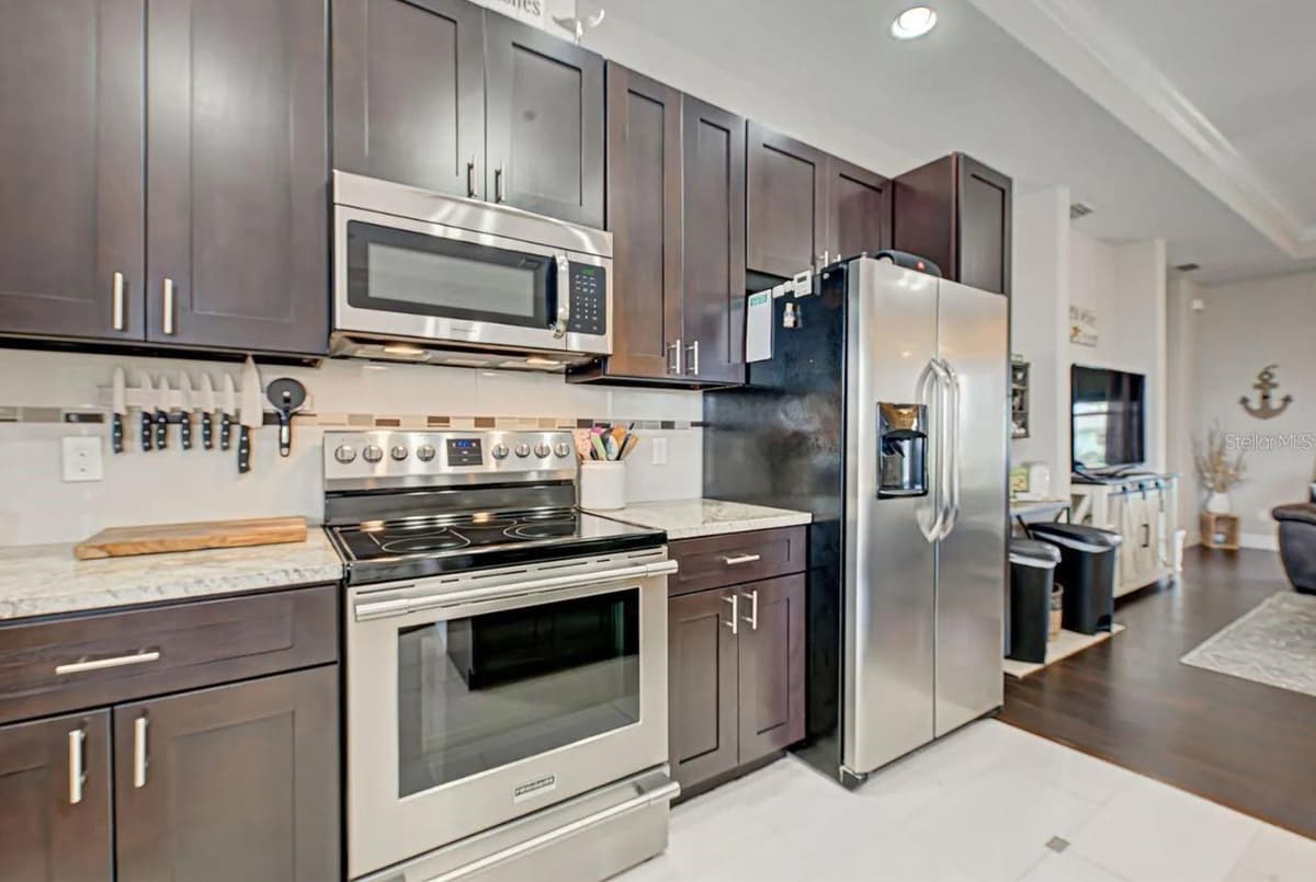 6324 SCORPIO AVENUE — photo 4 of 12