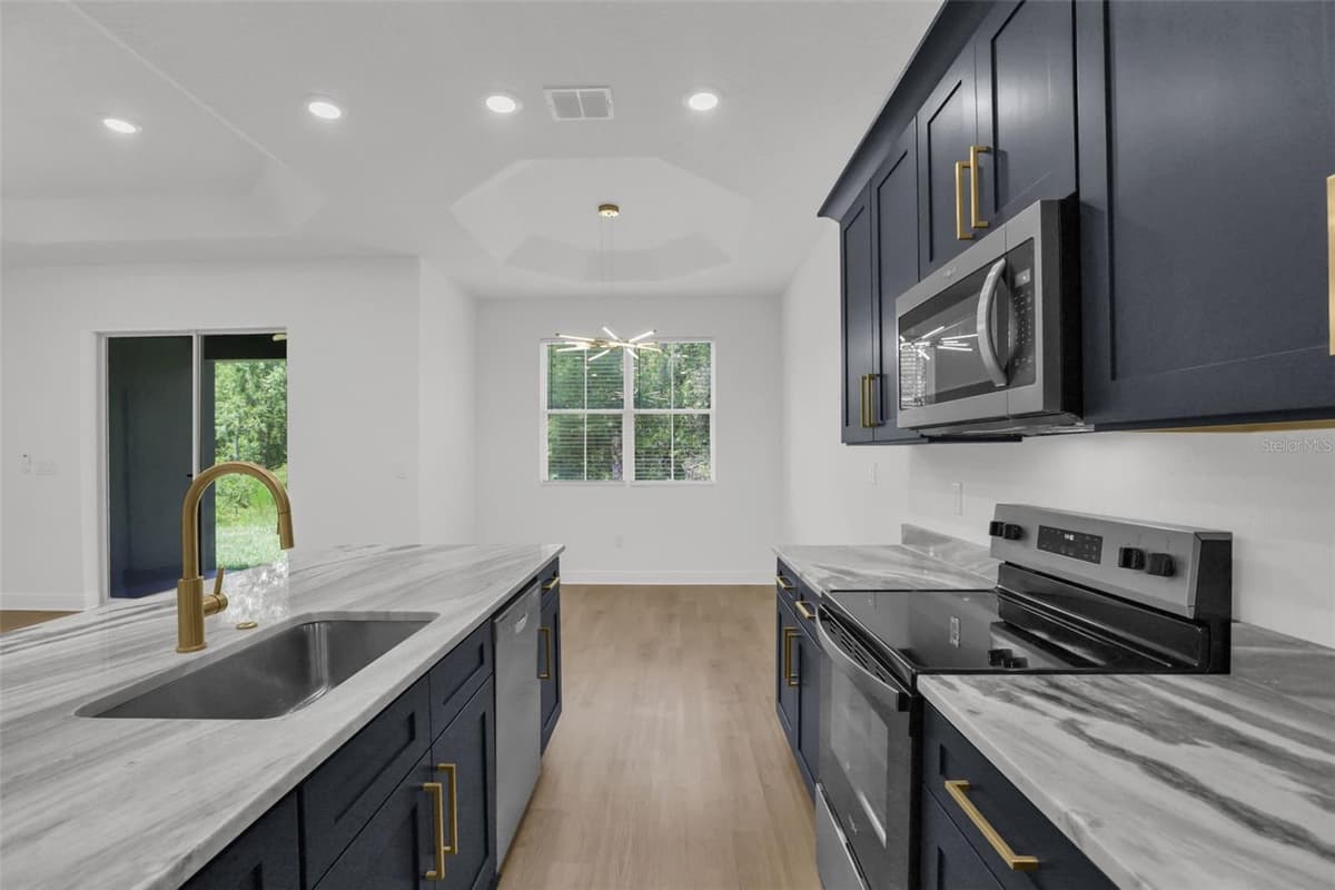 2380 CENTRAL PARKWAY PARKWAY — photo 14 of 34