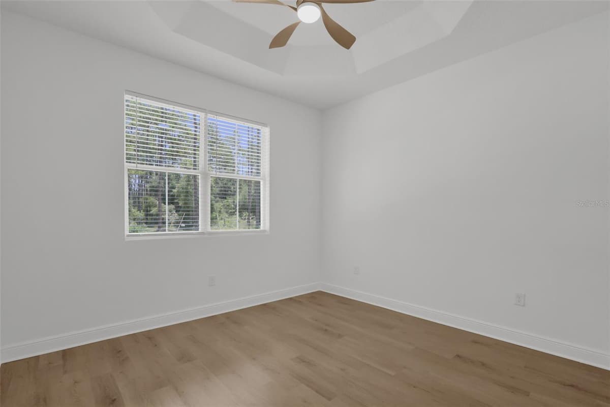 2380 CENTRAL PARKWAY PARKWAY — photo 25 of 34