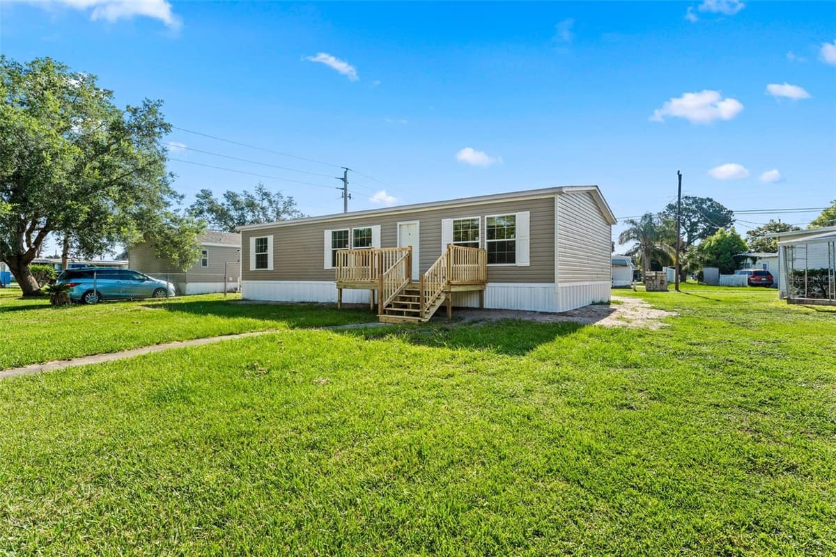 5207 ORANGE AVENUE — photo 1 of 16