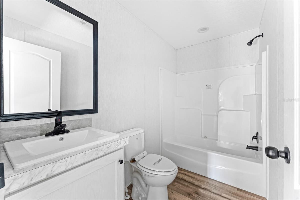 5207 ORANGE AVENUE — photo 12 of 16