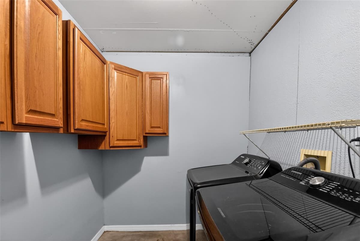 408 PALM AVENUE — photo 32 of 45