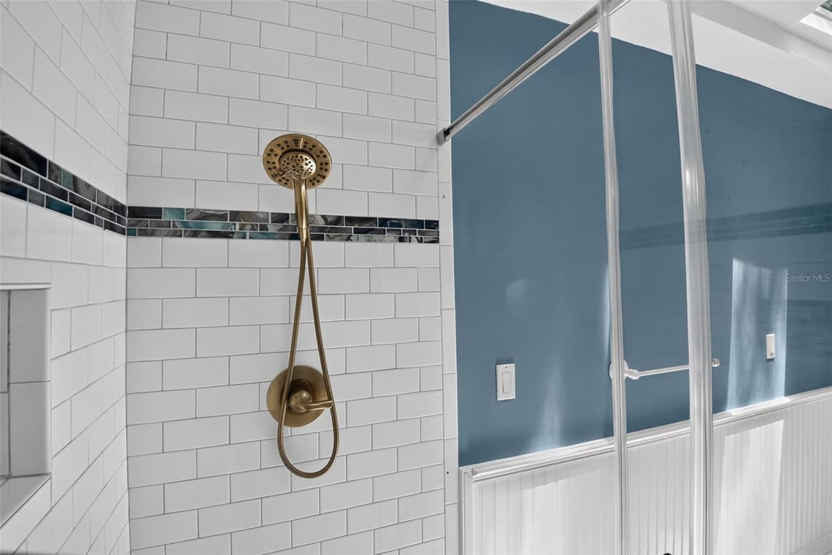 408 PALM AVENUE — photo 31 of 45