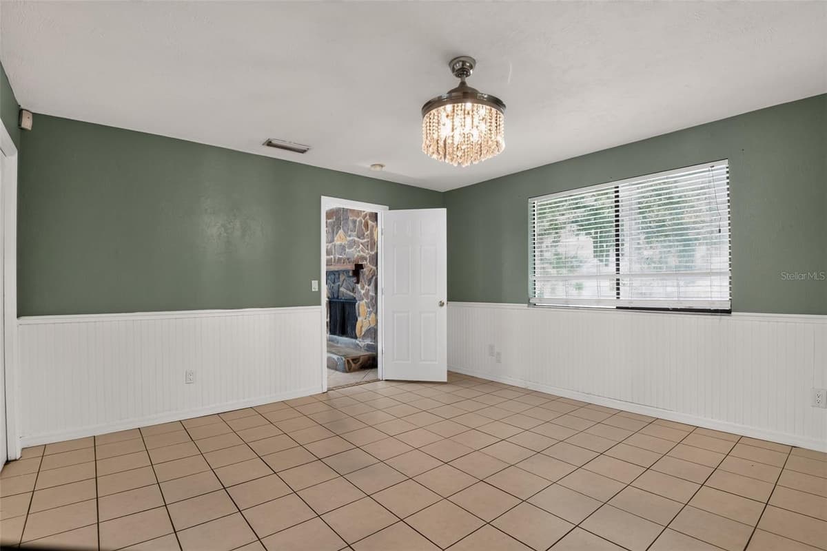 408 PALM AVENUE — photo 20 of 45