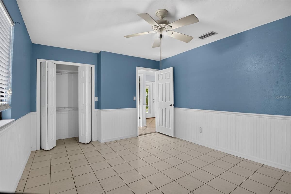 408 PALM AVENUE — photo 18 of 45