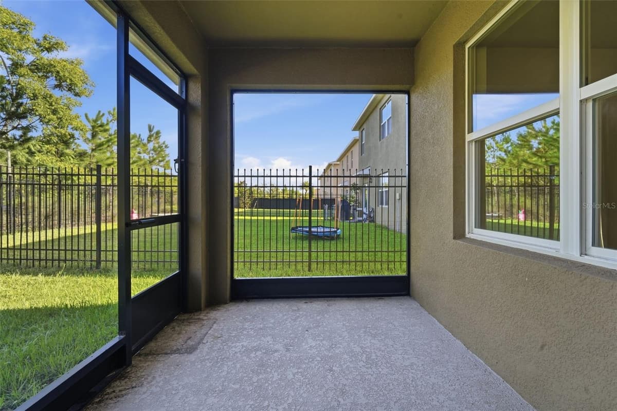 895 LAZIO CIRCLE — photo 33 of 45