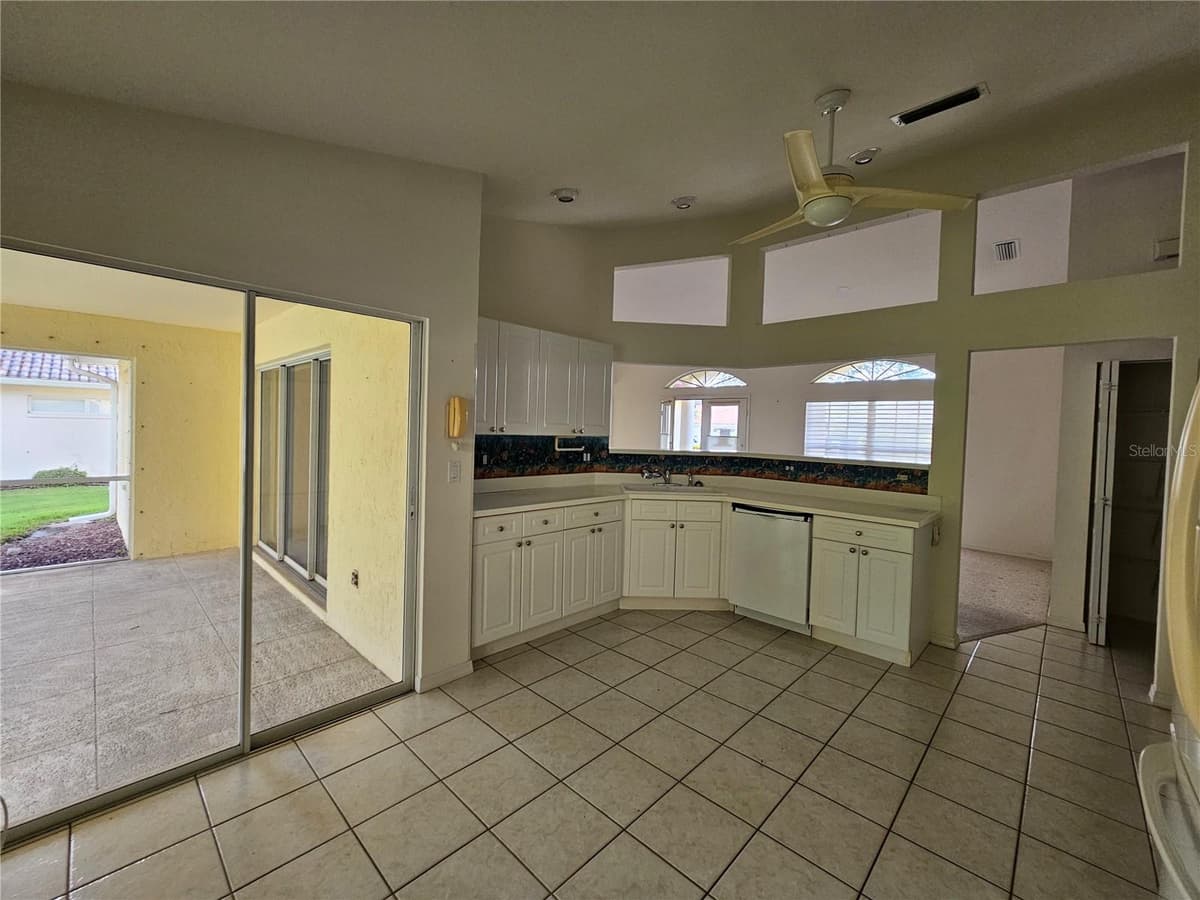 6628 DEERING CIRCLE — photo 8 of 20
