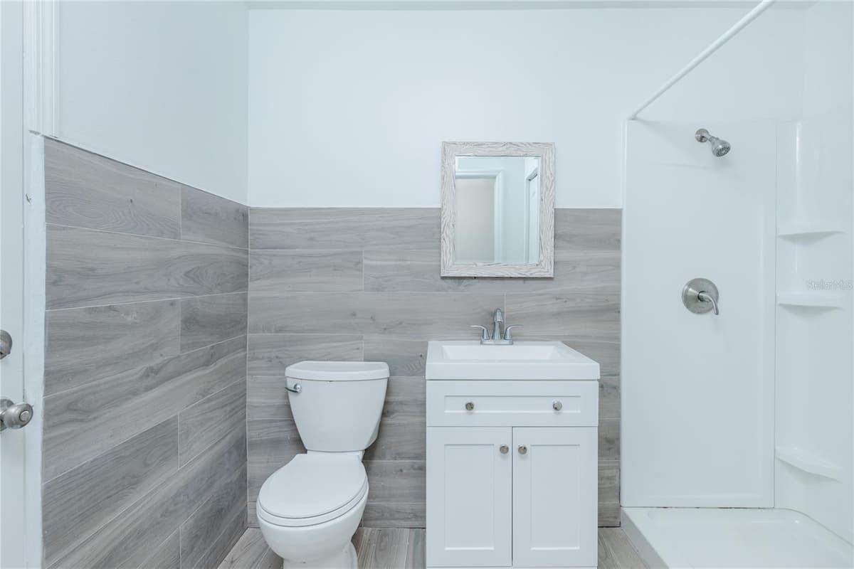1808 STEVENSON ROAD — photo 16 of 32