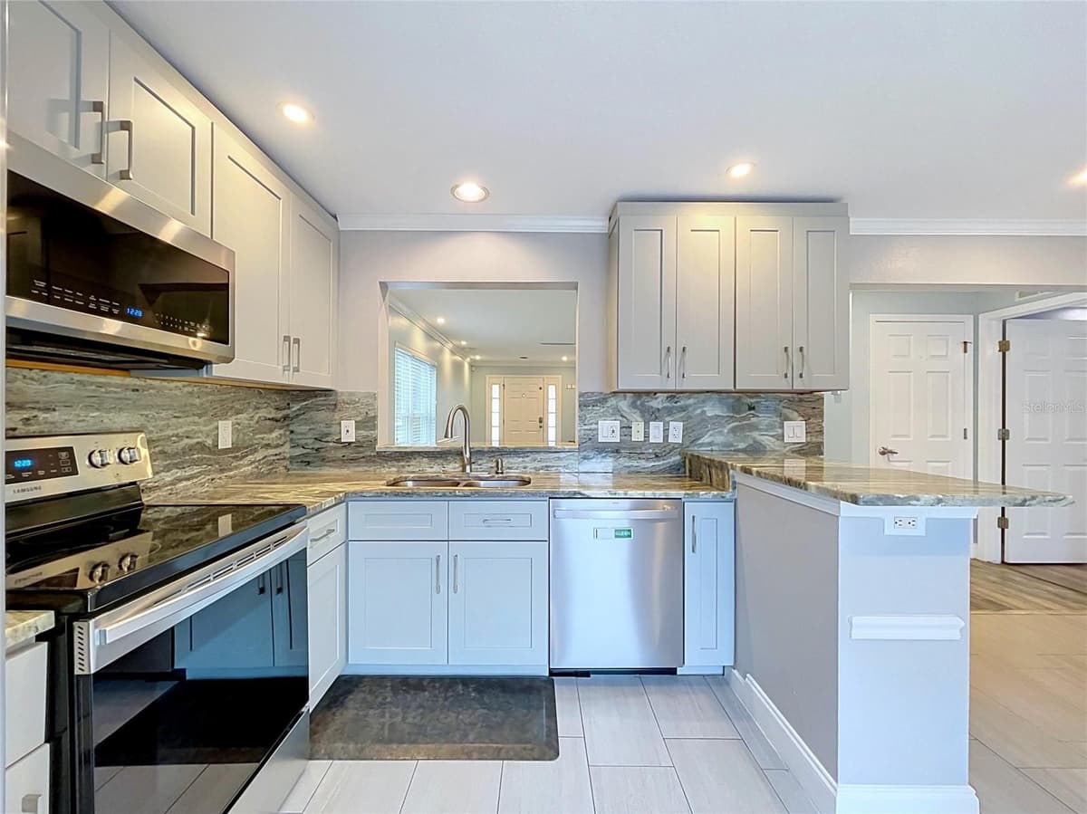 5003 PRAIRIE VIEW WAY — photo 3 of 78