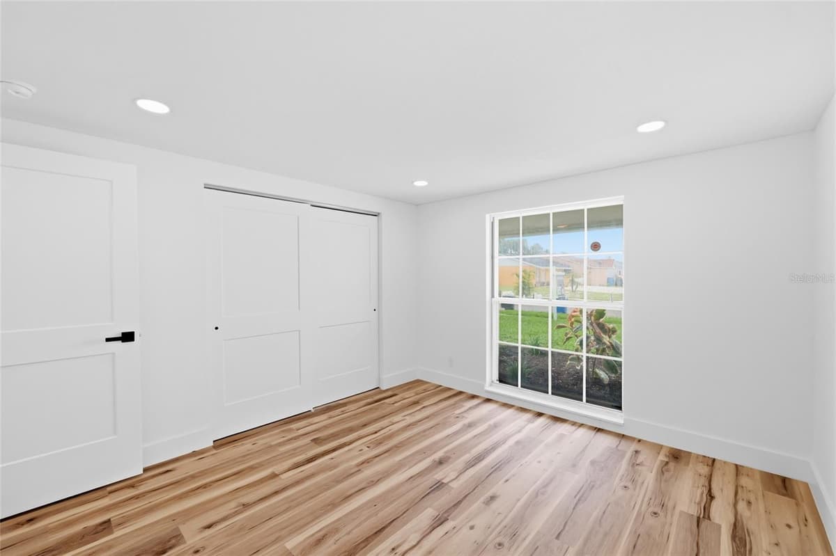 8602 BRIAR GROVE CIR — photo 15 of 26