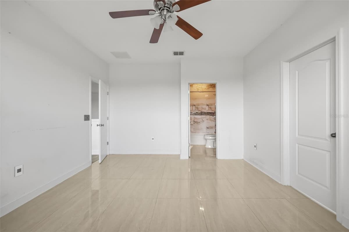 17112 GUILFORD COURT — photo 16 of 33