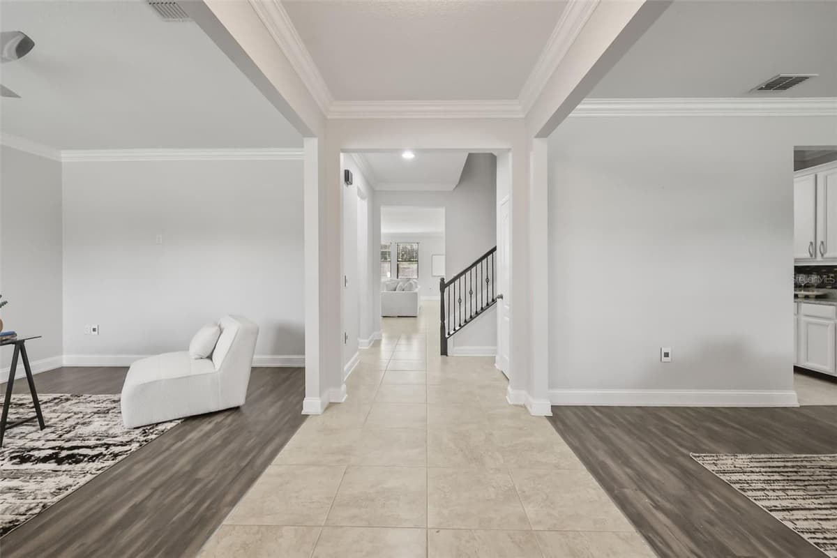 17112 GUILFORD COURT — photo 19 of 33