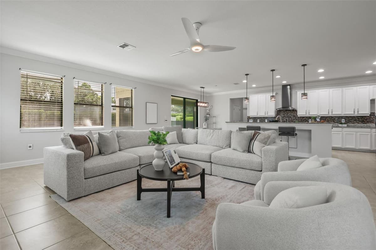 17112 GUILFORD COURT — photo 3 of 33