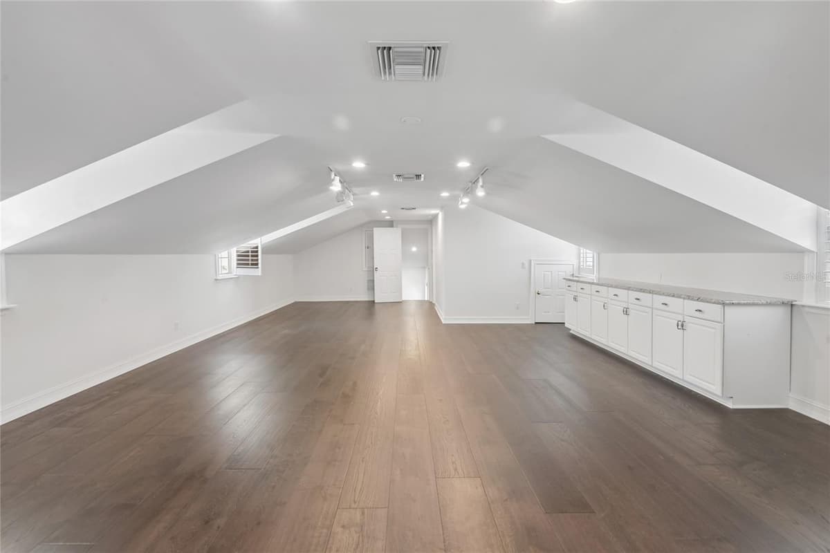 5105 NEPTUNE WAY — photo 35 of 60