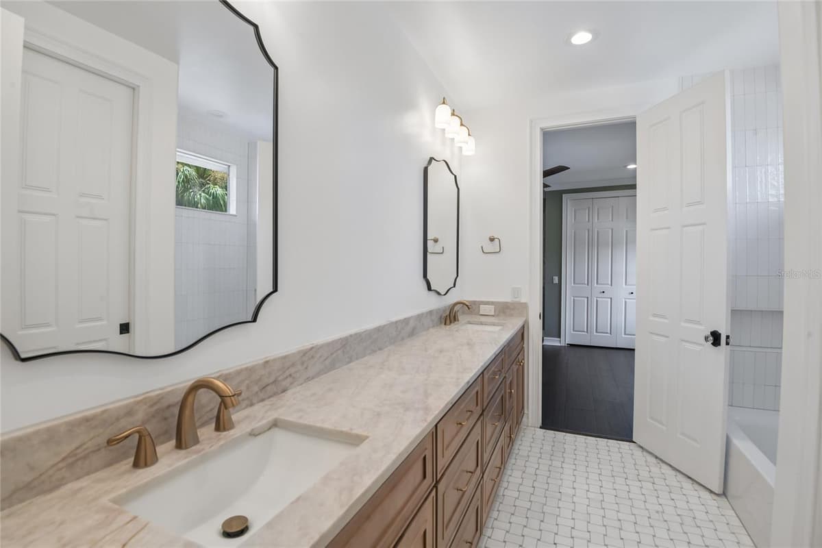 5105 NEPTUNE WAY — photo 32 of 60
