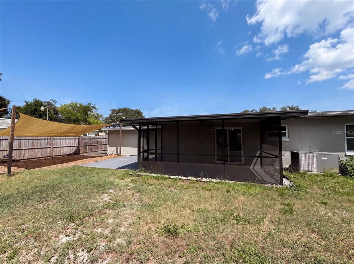 2242 DANA DRIVE — photo 5 of 18