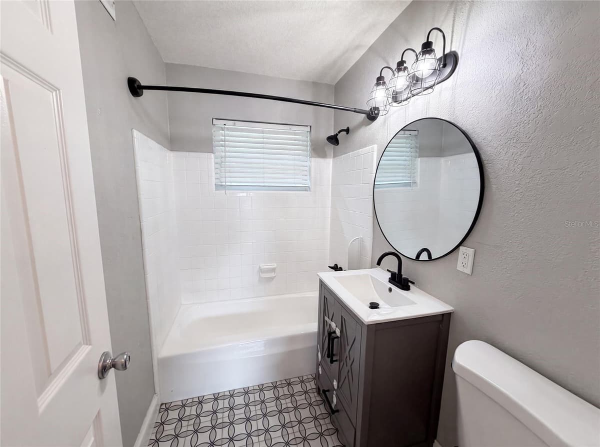 2242 DANA DRIVE — photo 12 of 18