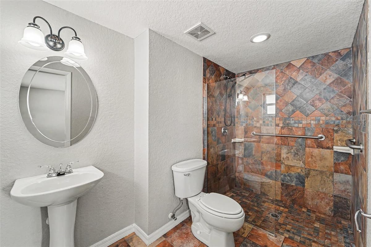 7612 DALE DRIVE — photo 9 of 15