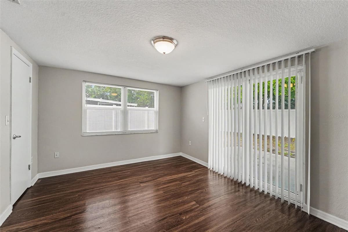 7612 DALE DRIVE — photo 10 of 15