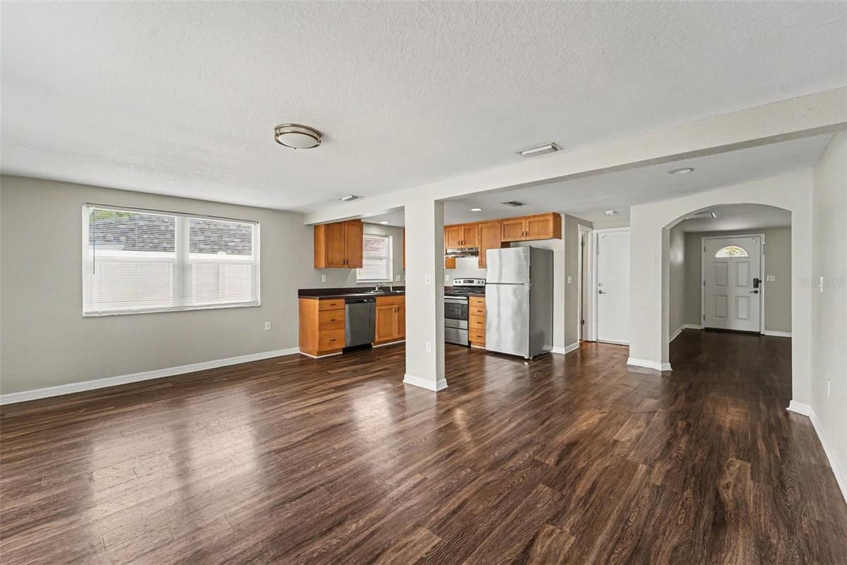 7612 DALE DRIVE — photo 4 of 15
