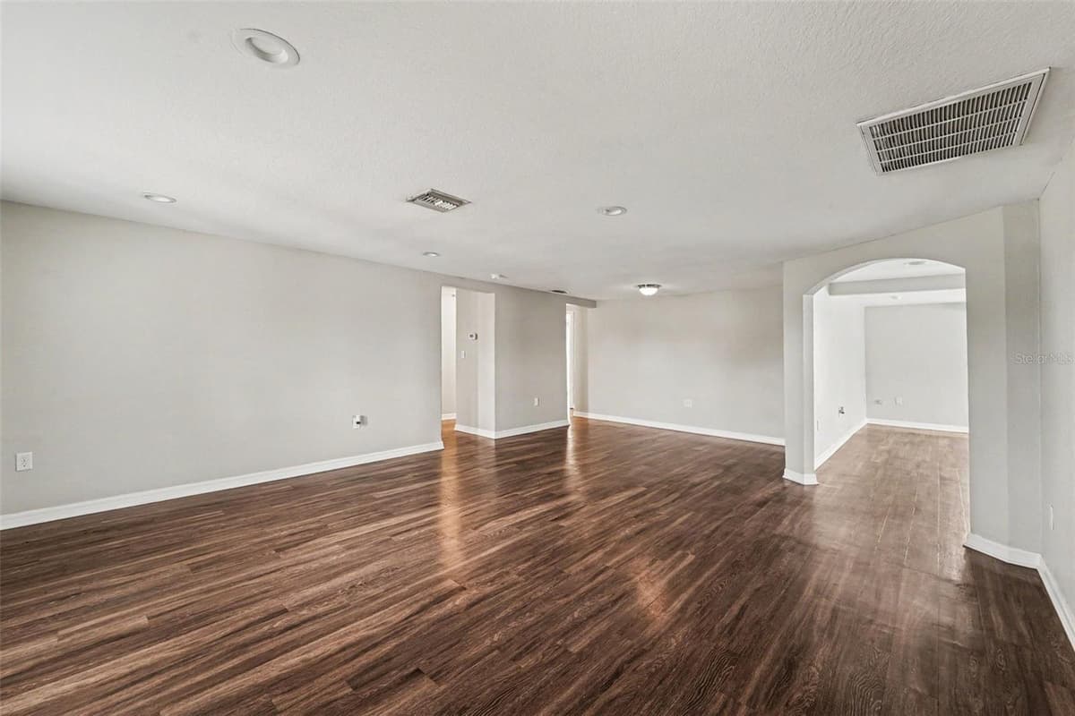 7612 DALE DRIVE — photo 5 of 15
