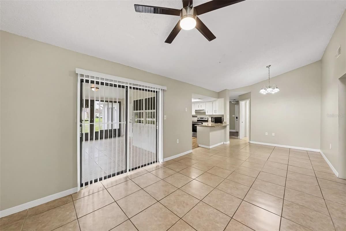 8009 PAGODA DRIVE — photo 4 of 16