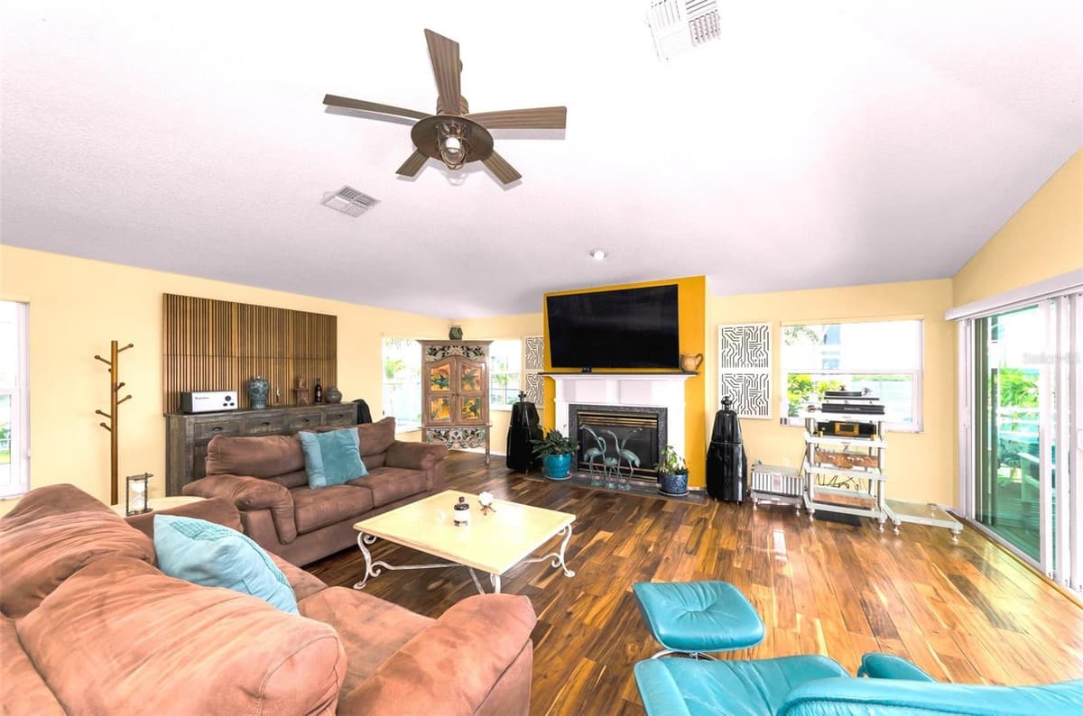 8001 BRIGHTON DRIVE — photo 31 of 100