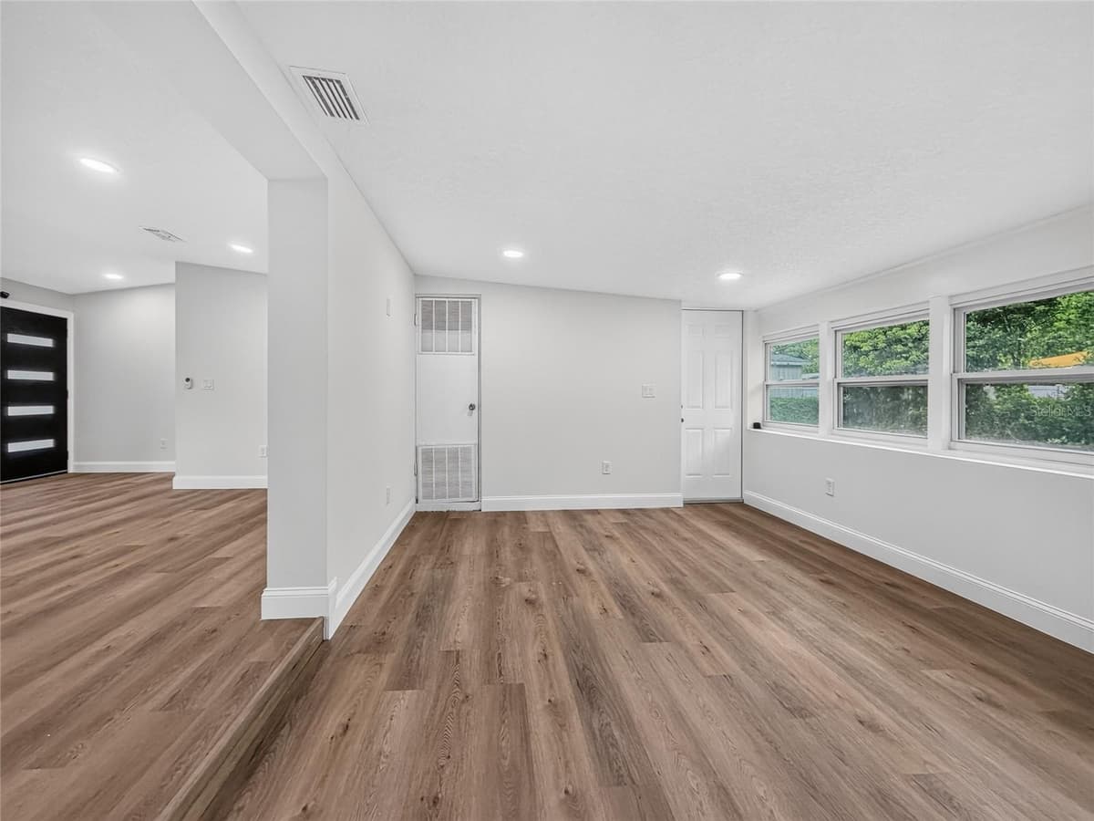 3629 CRYSTAL LAKE DRIVE — photo 30 of 45