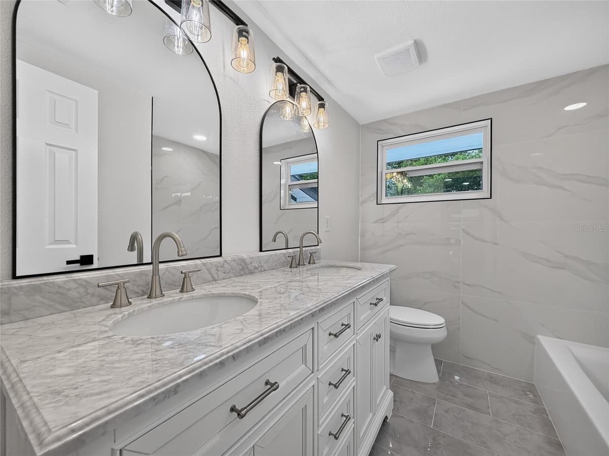 3629 CRYSTAL LAKE DRIVE — photo 16 of 45