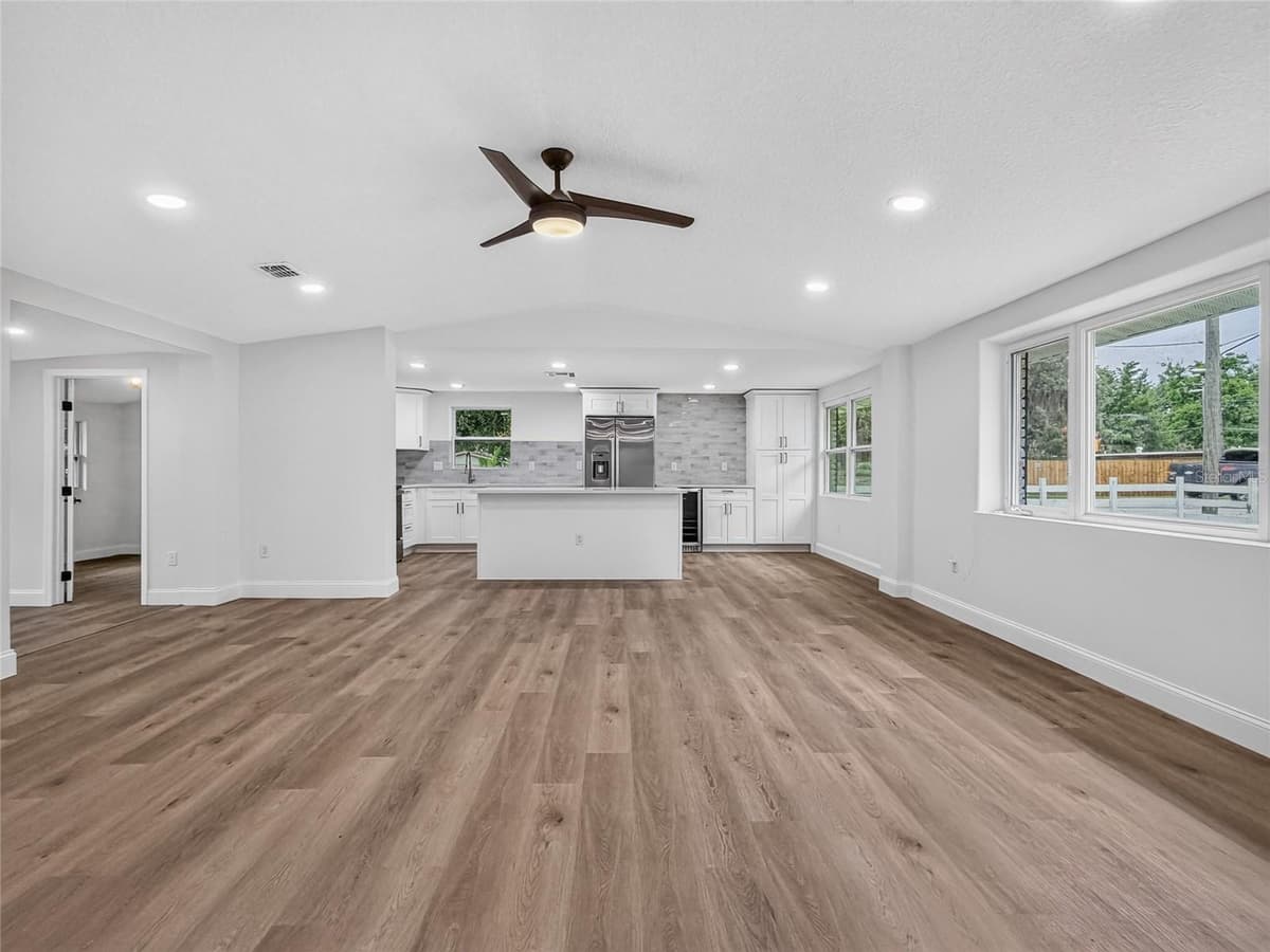 3629 CRYSTAL LAKE DRIVE — photo 9 of 45