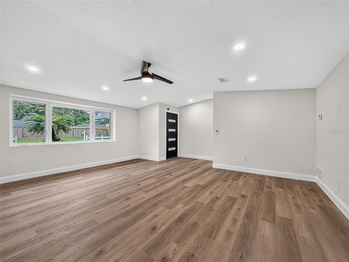 3629 CRYSTAL LAKE DRIVE — photo 7 of 45