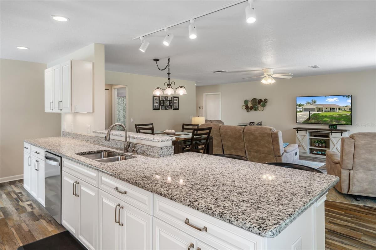 2224 MERION COURT — photo 17 of 76