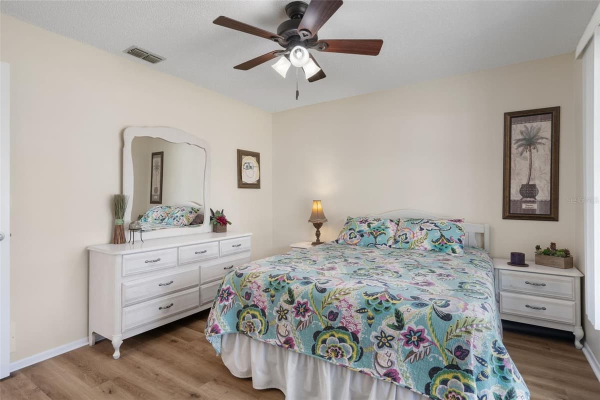 2224 MERION COURT — photo 33 of 76