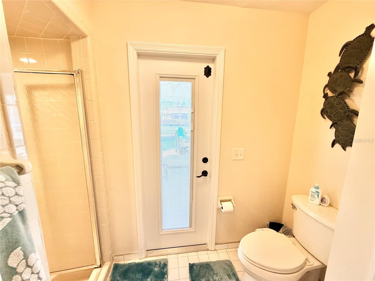 305 DELAWARE STREET — photo 18 of 63
