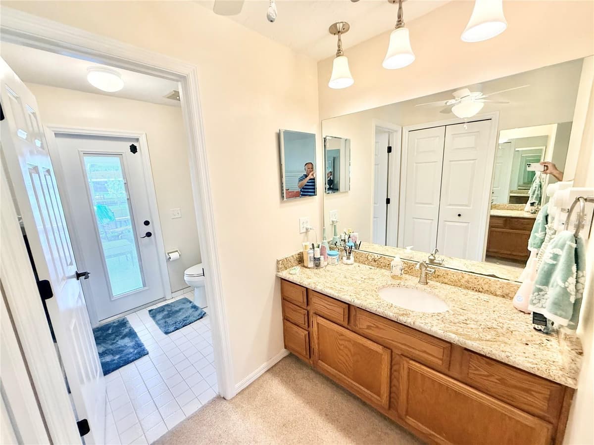 305 DELAWARE STREET — photo 15 of 63