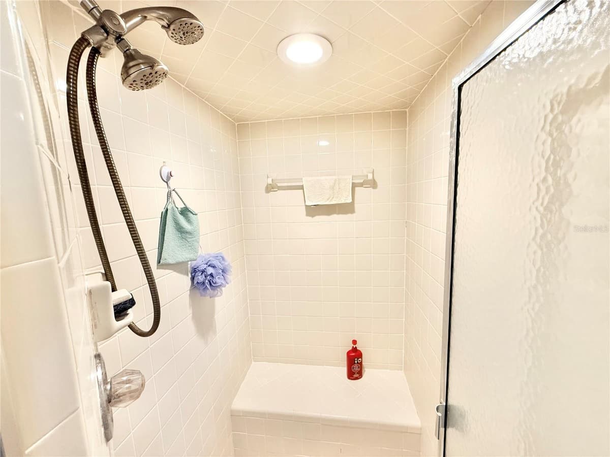 305 DELAWARE STREET — photo 17 of 63