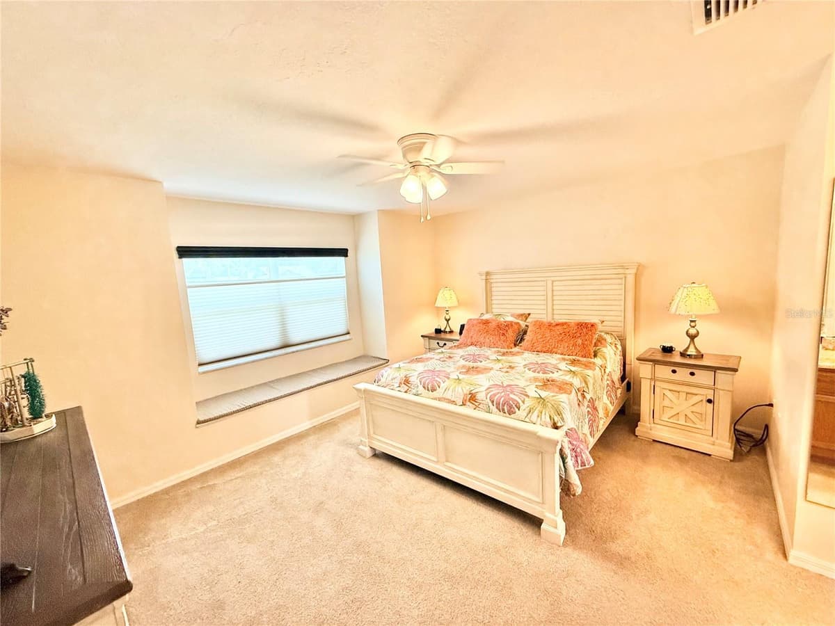 305 DELAWARE STREET — photo 12 of 63