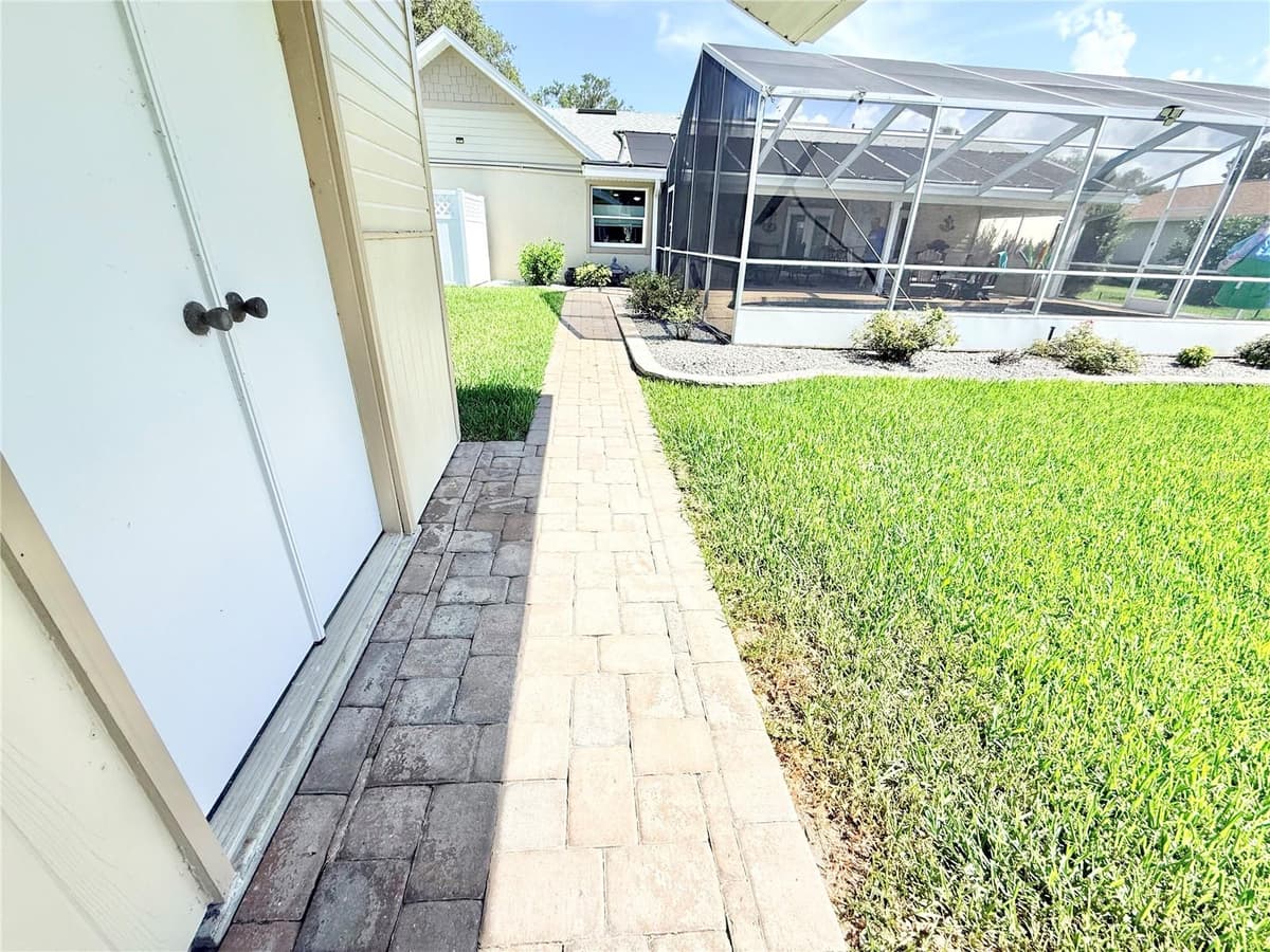 305 DELAWARE STREET — photo 34 of 63