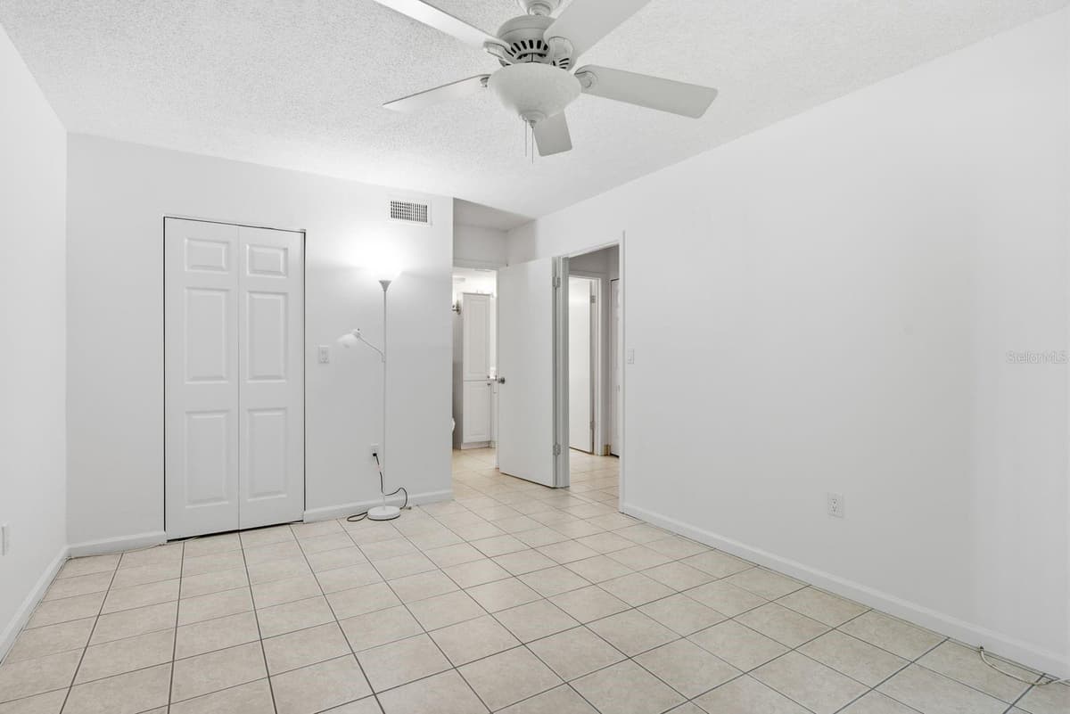 1204 PINE RIDGE CIRCLE — photo 18 of 31