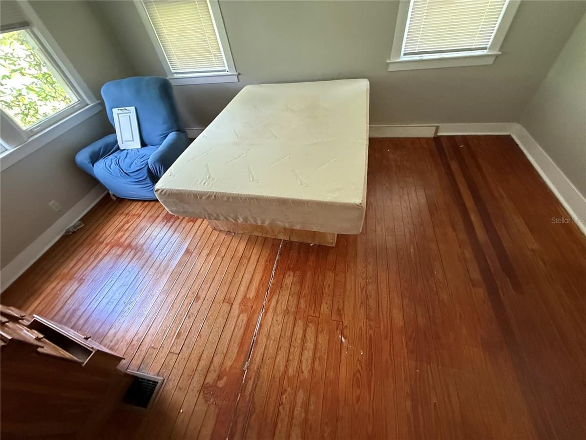 4500 18TH AVENUE — photo 36 of 41