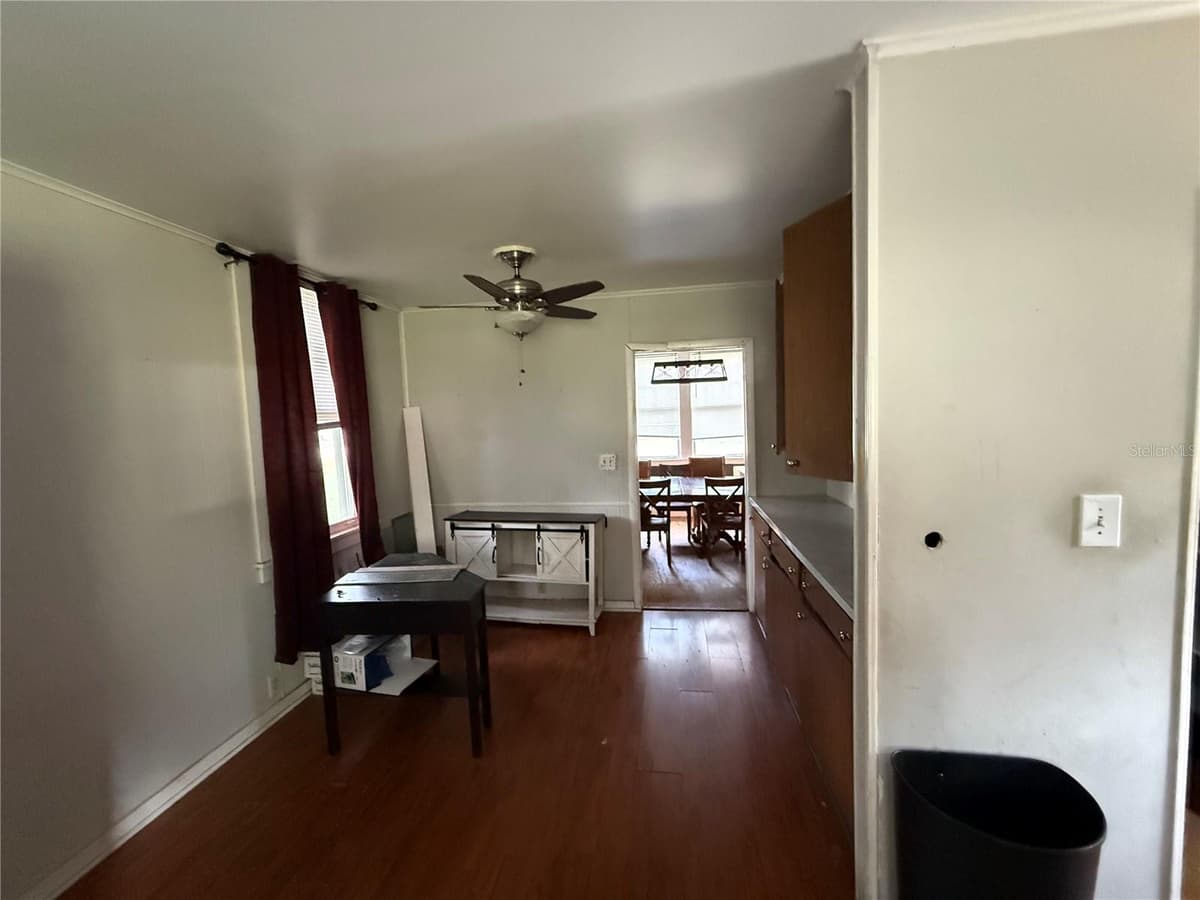 4500 18TH AVENUE — photo 17 of 41