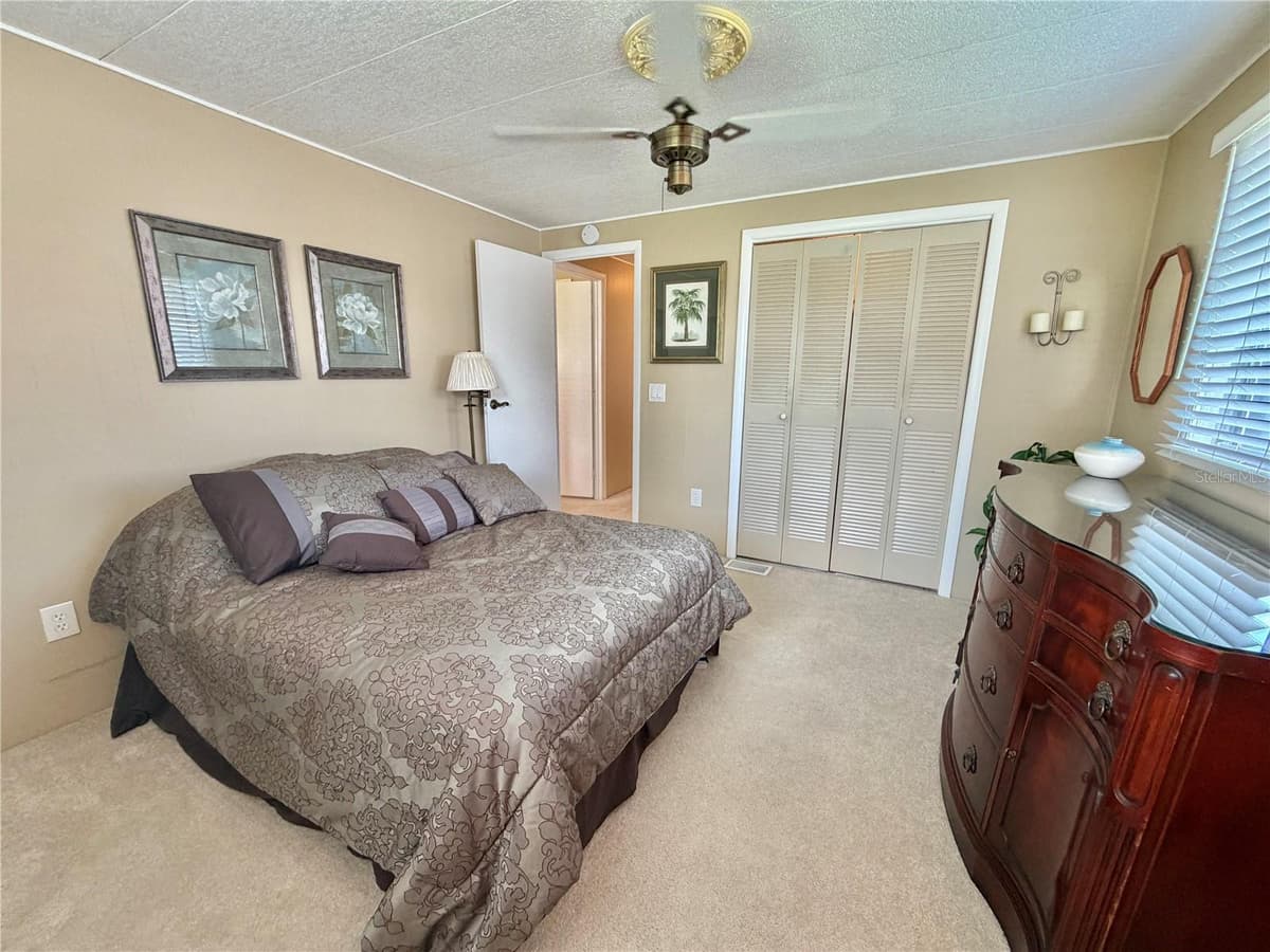 117 JACARANDA DRIVE — photo 40 of 63
