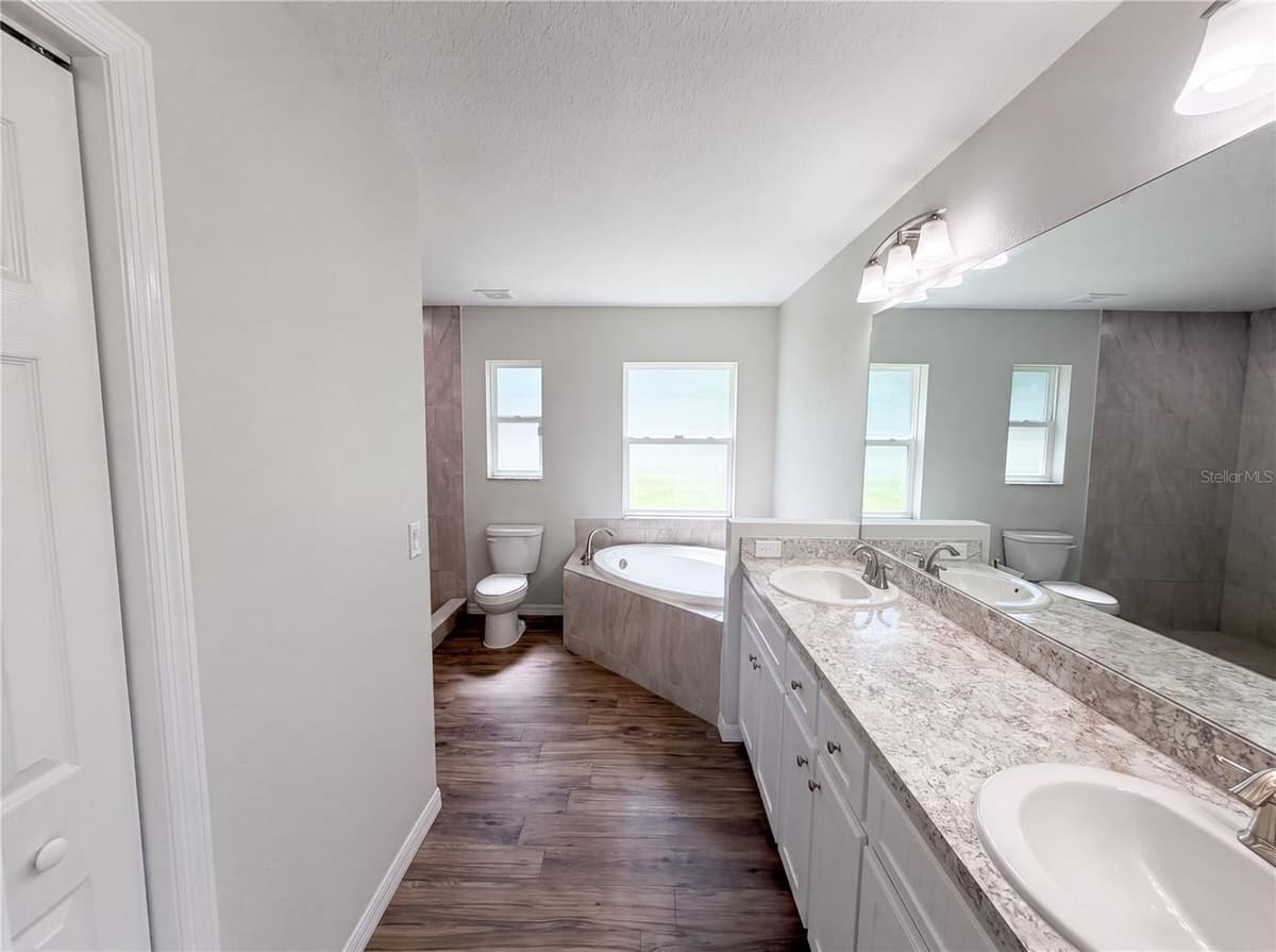 5434 PARNELL AVENUE — photo 18 of 25