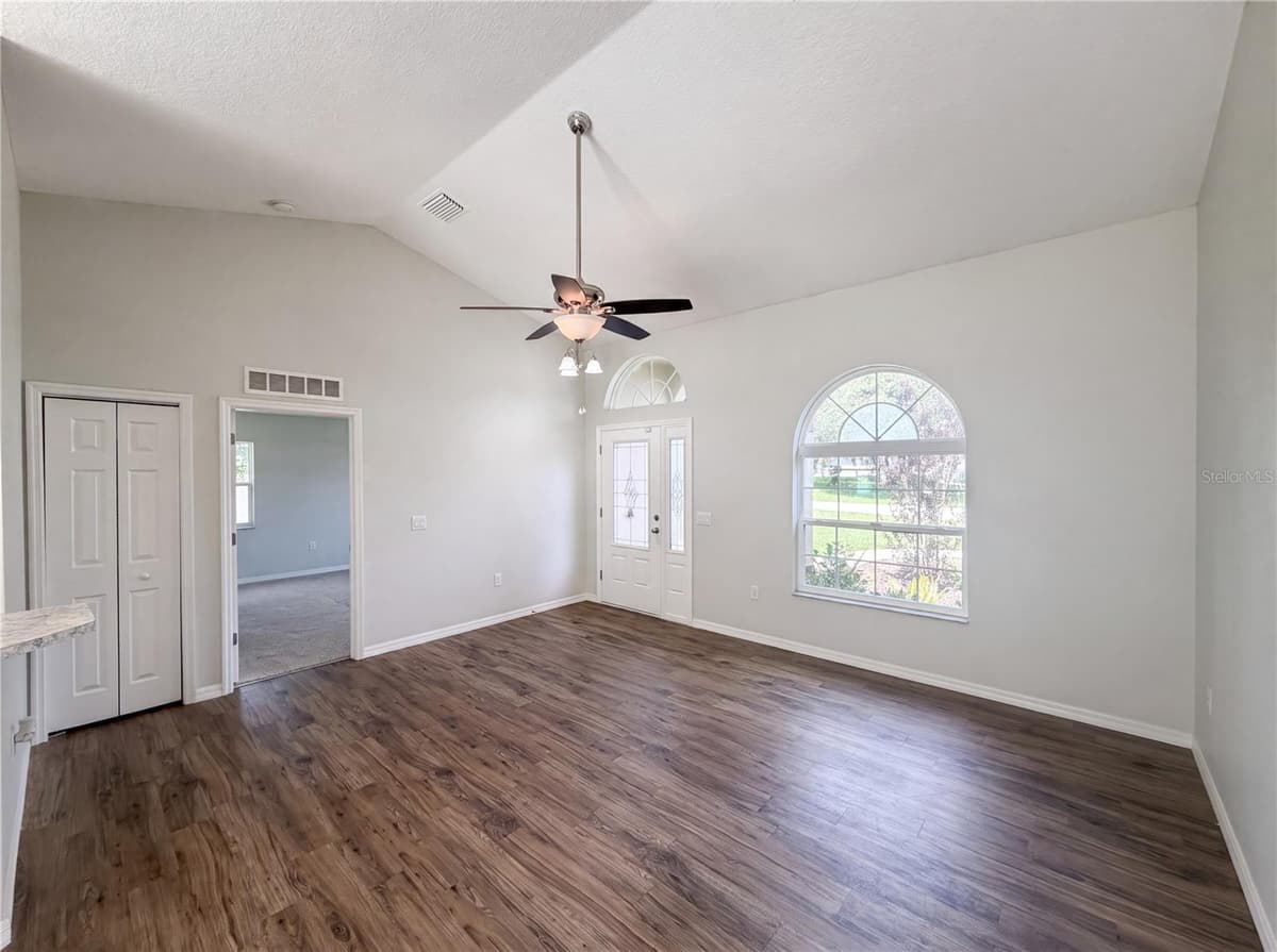 5434 PARNELL AVENUE — photo 4 of 25