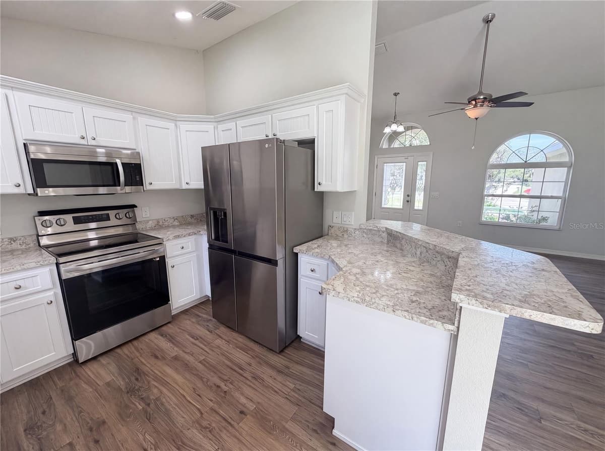 5434 PARNELL AVENUE — photo 7 of 25
